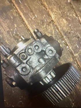 Помпа ГНП П pompa gnp Мазда 6 2.0Д- 136 кс, снимка 2