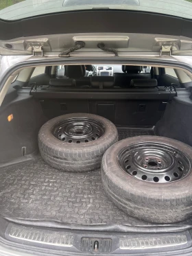 Toyota Avensis 2.2 Full екстри , снимка 8