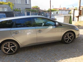 Toyota Auris, снимка 7