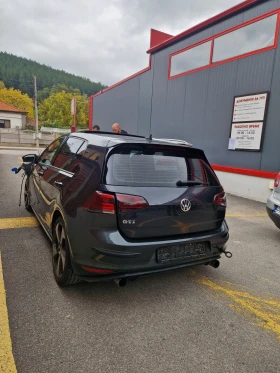     VW Golf GTI 220 