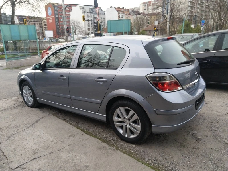 Opel Astra 1.4i 16v -FACELIFT, снимка 6 - Автомобили и джипове - 46214173