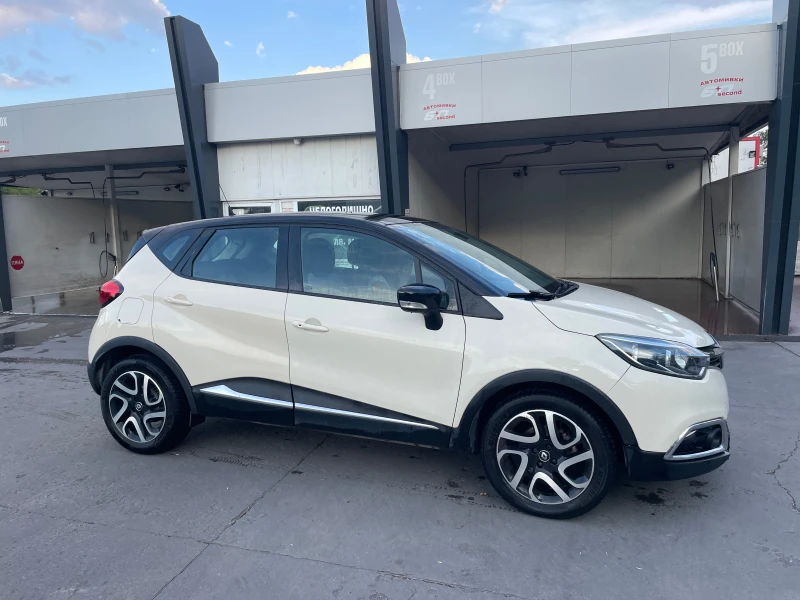 Renault Captur, снимка 1 - Автомобили и джипове - 47425203