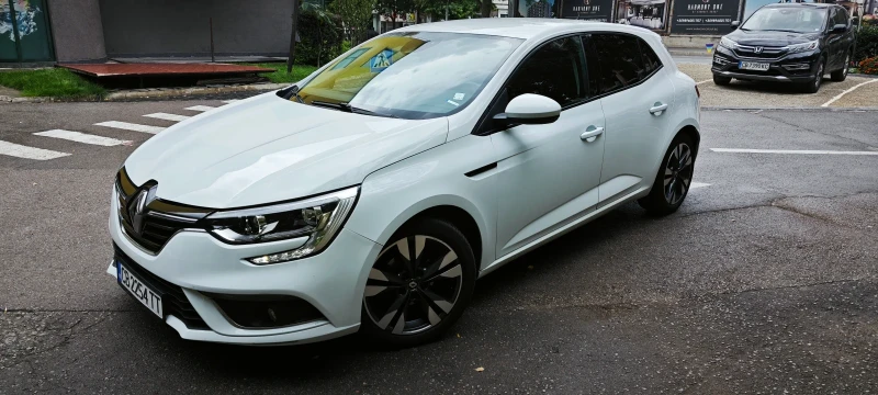 Renault Megane 1.5dCi 90к.с. ръчни 6 ск. , снимка 1 - Автомобили и джипове - 47195319