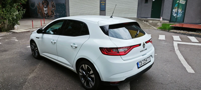 Renault Megane 1.5dCi 90к.с. ръчни 6 ск. , снимка 11 - Автомобили и джипове - 47195319