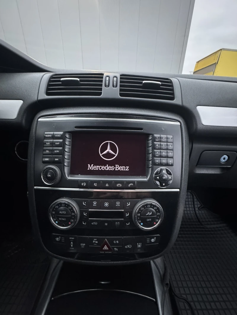 Mercedes-Benz R 320 AMG Пакет , harman-kardon , Дълга база, снимка 7 - Автомобили и джипове - 48225899