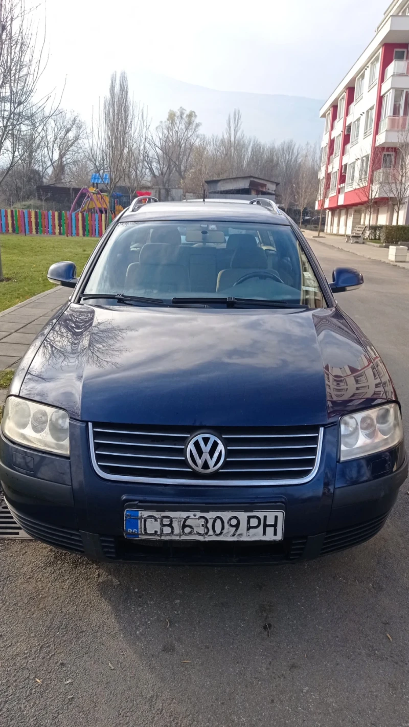 VW Passat, снимка 1 - Автомобили и джипове - 48229177