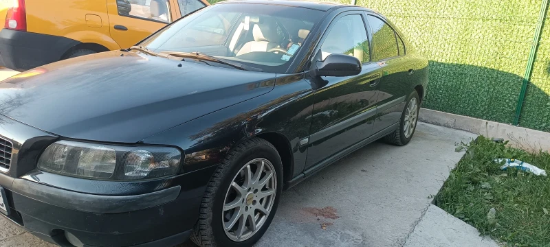 Volvo S60 2.4, снимка 14 - Автомобили и джипове - 48248403