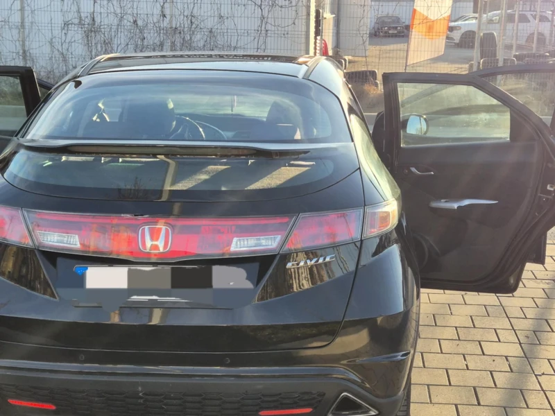 Honda Civic Honda Civic 5 DR, снимка 3 - Автомобили и джипове - 51948453