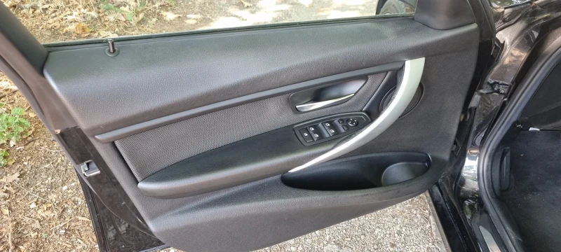 BMW 318 SPORT, снимка 10 - Автомобили и джипове - 51259718