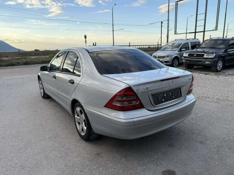 Mercedes-Benz C 220 CDI AVTOMAT 143kc, снимка 7 - Автомобили и джипове - 52165939