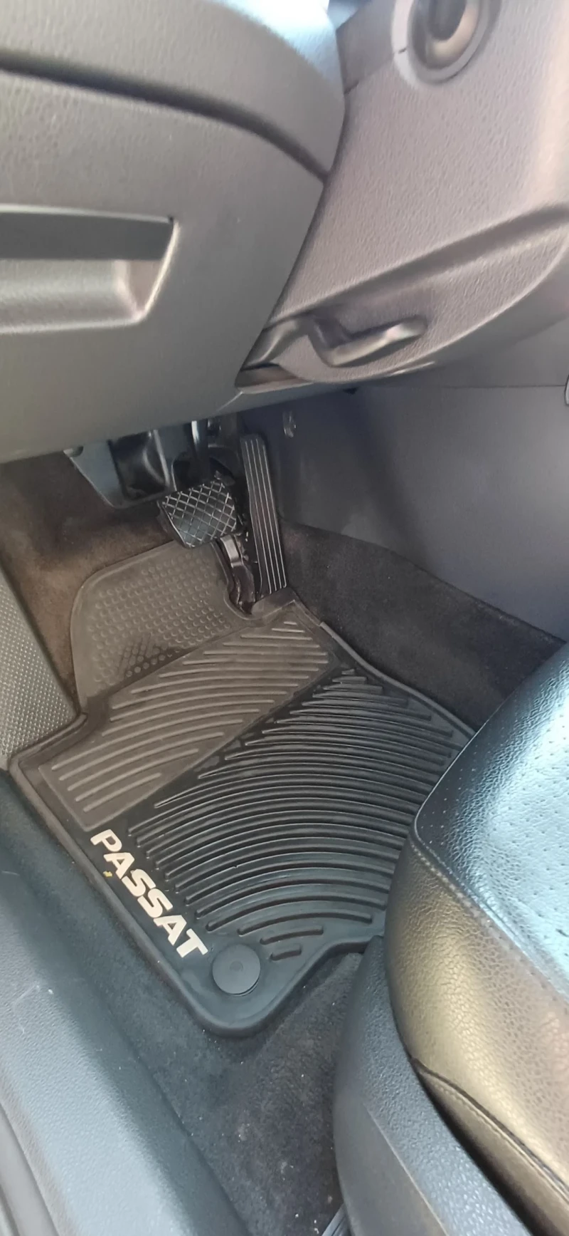 VW Passat, снимка 17 - Автомобили и джипове - 52255806