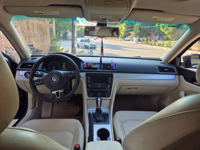 VW Passat, снимка 7 - Автомобили и джипове - 52323592