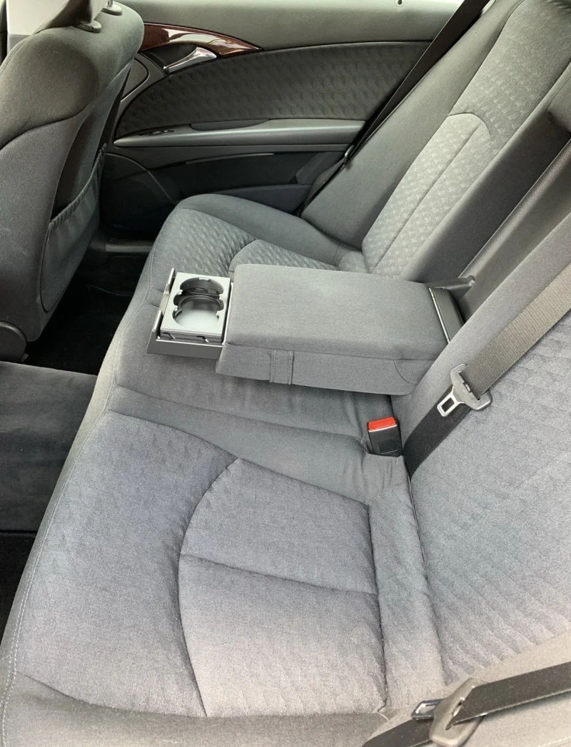 Mercedes-Benz E 200, снимка 9 - Автомобили и джипове - 52546621
