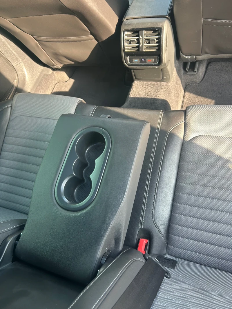 VW Passat R Line, снимка 8 - Автомобили и джипове - 52554053