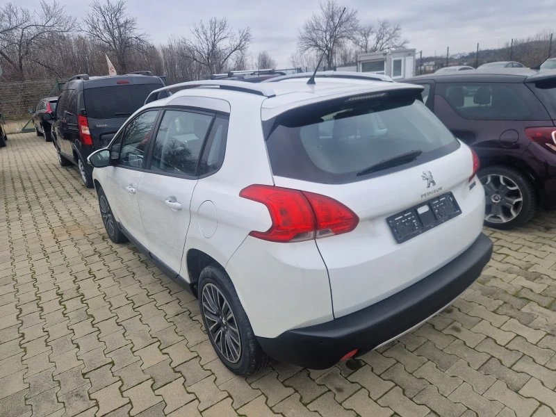 Peugeot 2008 1.2i, снимка 5 - Автомобили и джипове - 52771894
