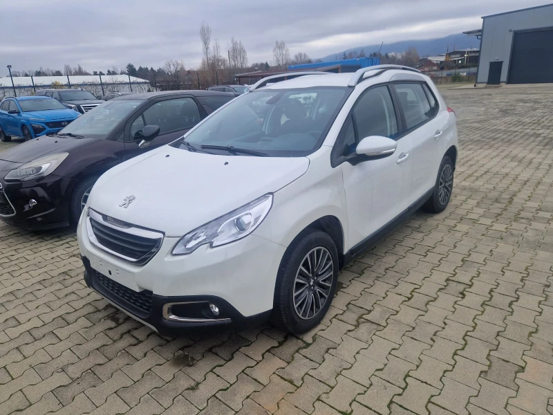Peugeot 2008 1.2i