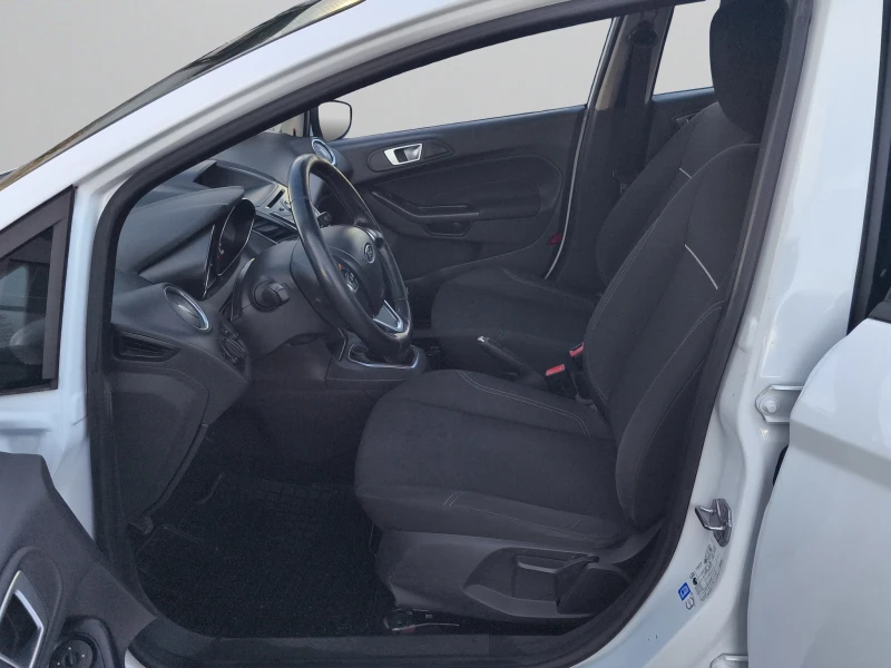 Ford Fiesta 1.0 EcoBoost 100 Hp//КЛИЕНТСКИ АВТОМОЛ, снимка 11 - Автомобили и джипове - 52824158