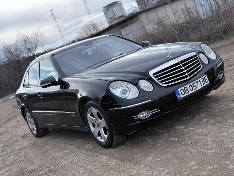 Mercedes-Benz E 320 FACELIFT/E320CDI/V6/ОБСЛУЖЕН/КОЖА/ВСИЧКО ПЛАТЕНО , снимка 4 - Автомобили и джипове - 52965372