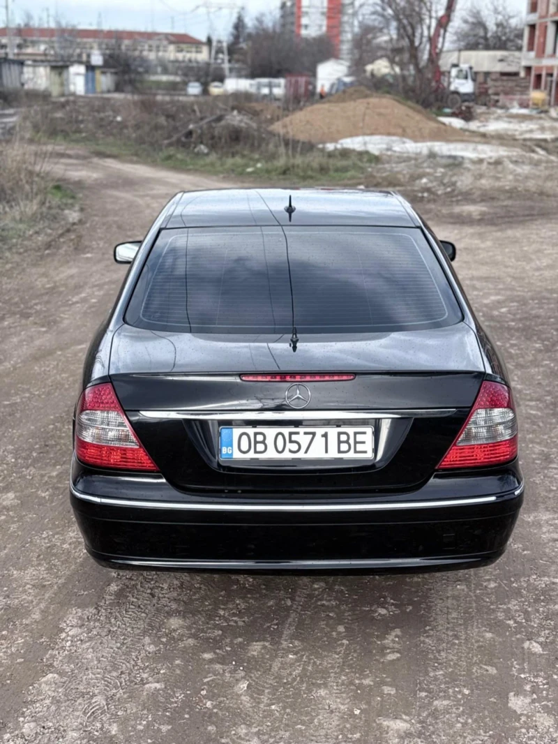 Mercedes-Benz E 320 FACELIFT/E320CDI/V6/ОБСЛУЖЕН/КОЖА/ВСИЧКО ПЛАТЕНО , снимка 9 - Автомобили и джипове - 52965372