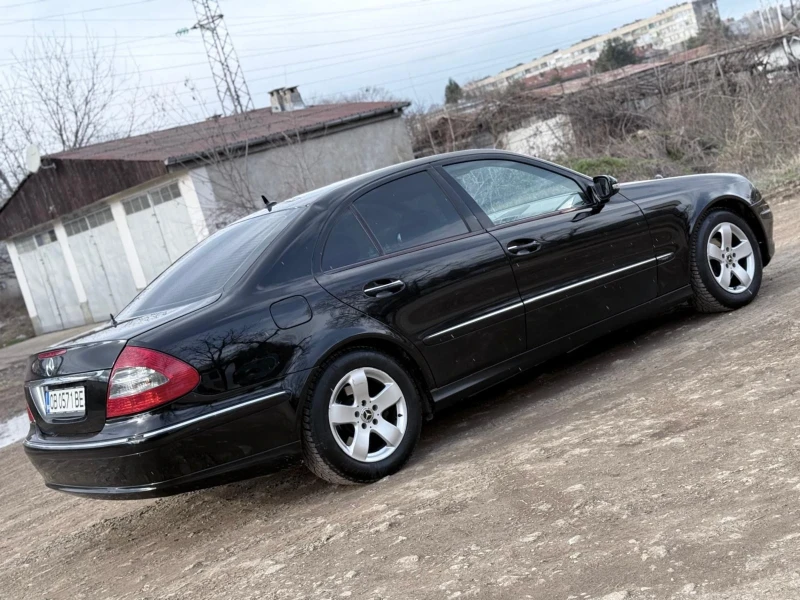 Mercedes-Benz E 320 FACELIFT/E320CDI/V6/ОБСЛУЖЕН/КОЖА/ВСИЧКО ПЛАТЕНО , снимка 6 - Автомобили и джипове - 52965372