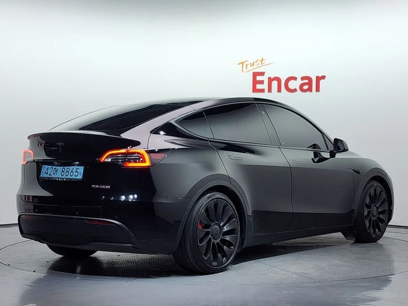 Tesla Model Y Performance AWD, снимка 2 - Автомобили и джипове - 54207247