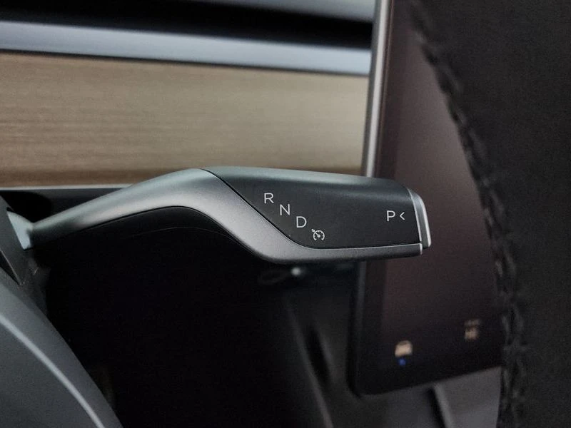 Tesla Model Y Performance AWD, снимка 9 - Автомобили и джипове - 54207247