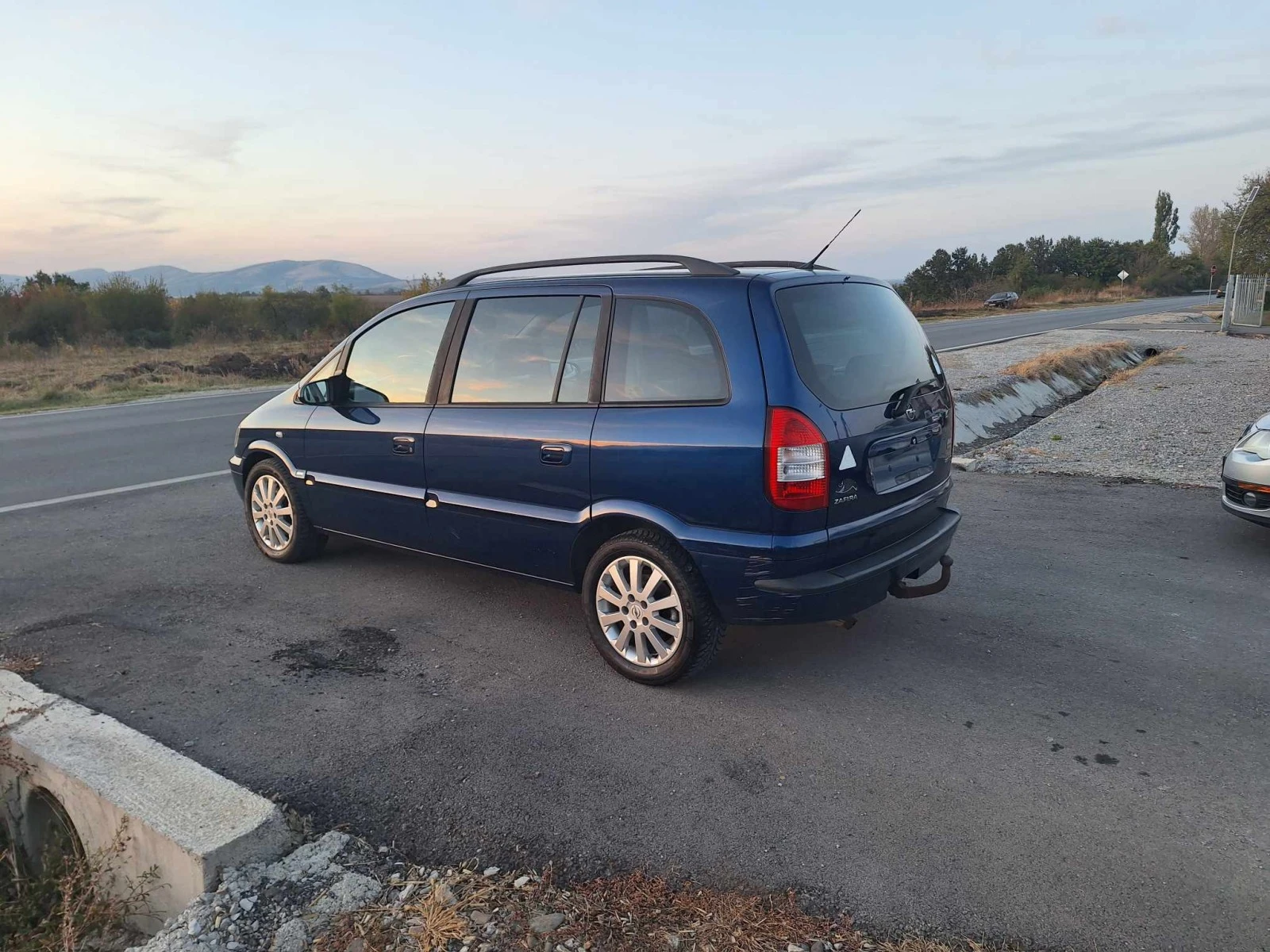 Opel Zafira 2.0dizel Avtomat - изображение 5