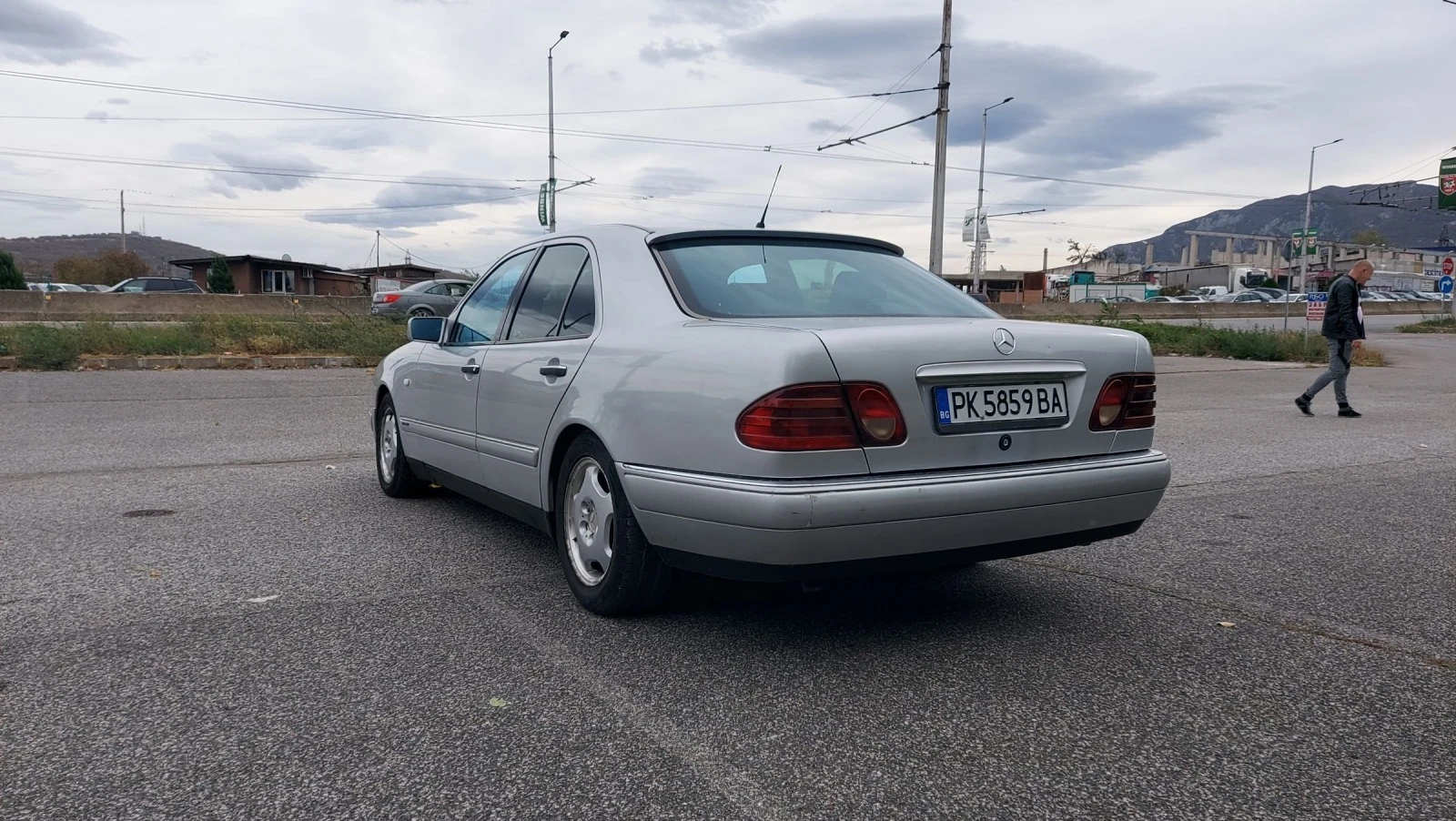 Mercedes-Benz E 200 E200 - изображение 4