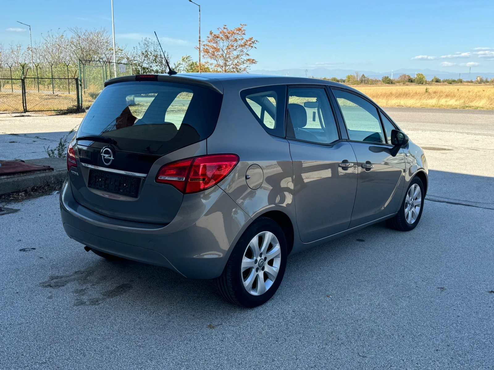 Opel Meriva 1.4i 101к.с  - изображение 4