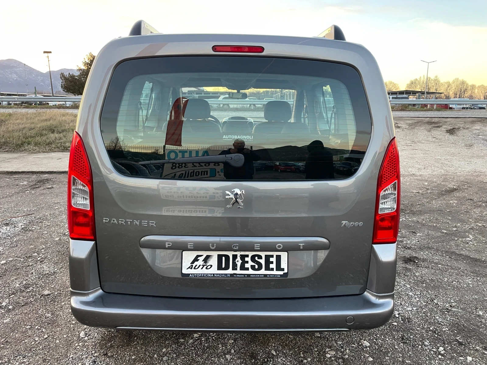 Peugeot Partner 1.6HDI-90-TEPEE-ITALIA | Mobile.bg — изображение 11