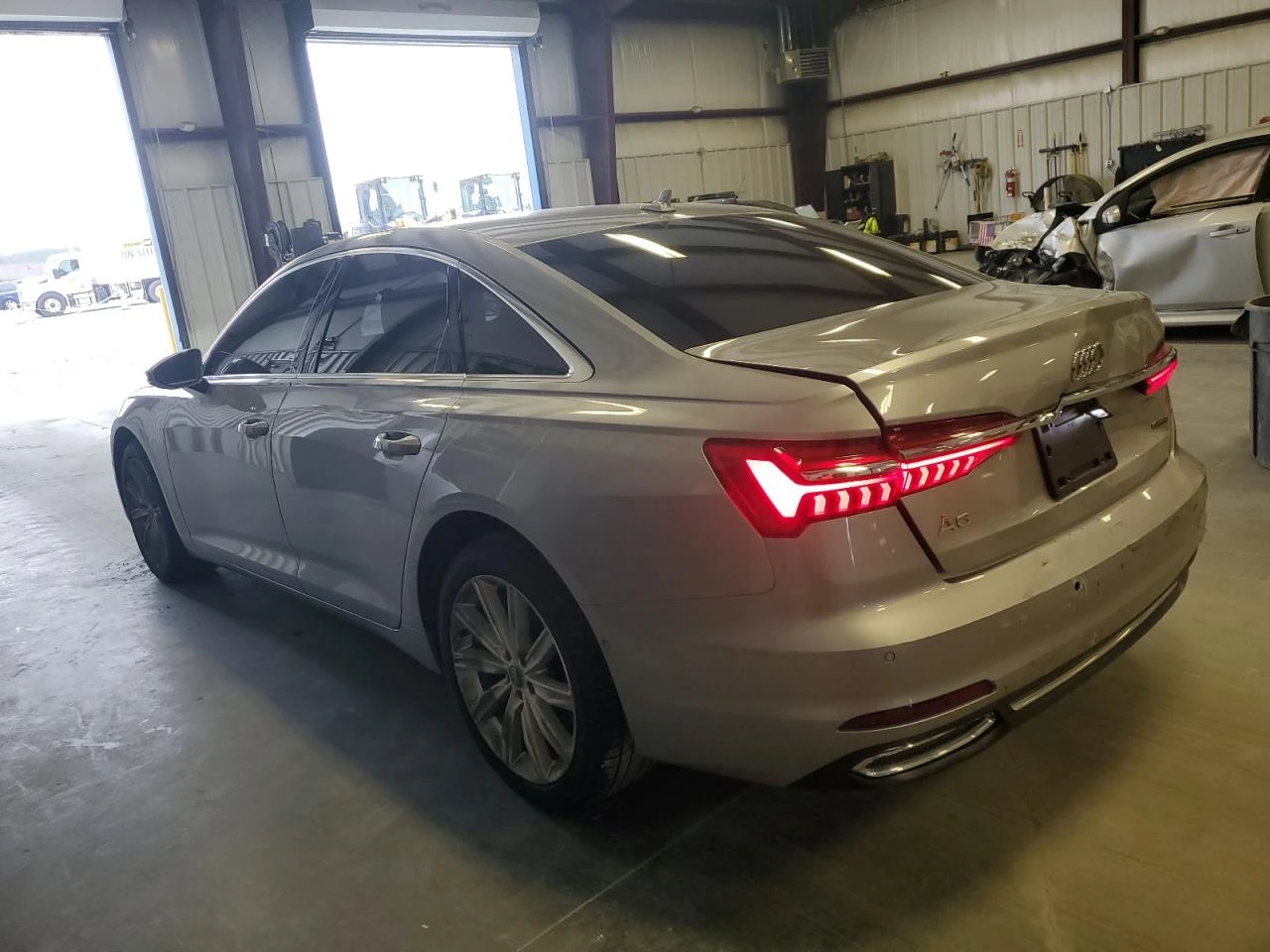 Audi A6 PREMIUM PLUS* Digital Cockpit* Kамера* Keyless - изображение 4