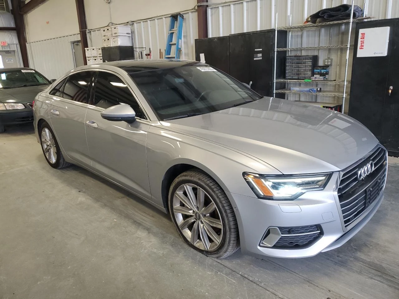 Audi A6 PREMIUM PLUS* Digital Cockpit* Kамера* Keyless - изображение 3