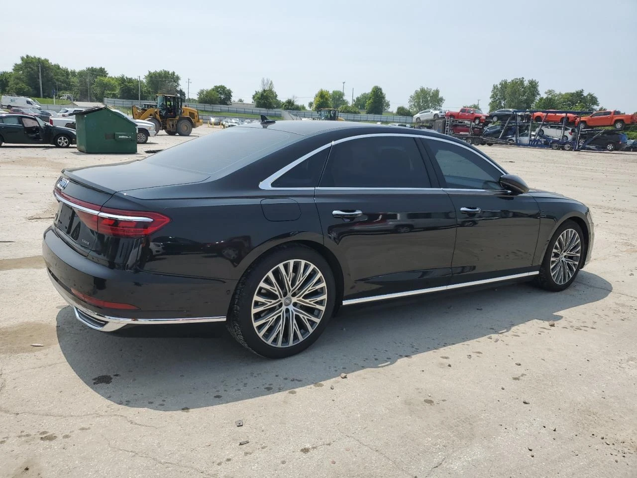 Audi A8  - изображение 4