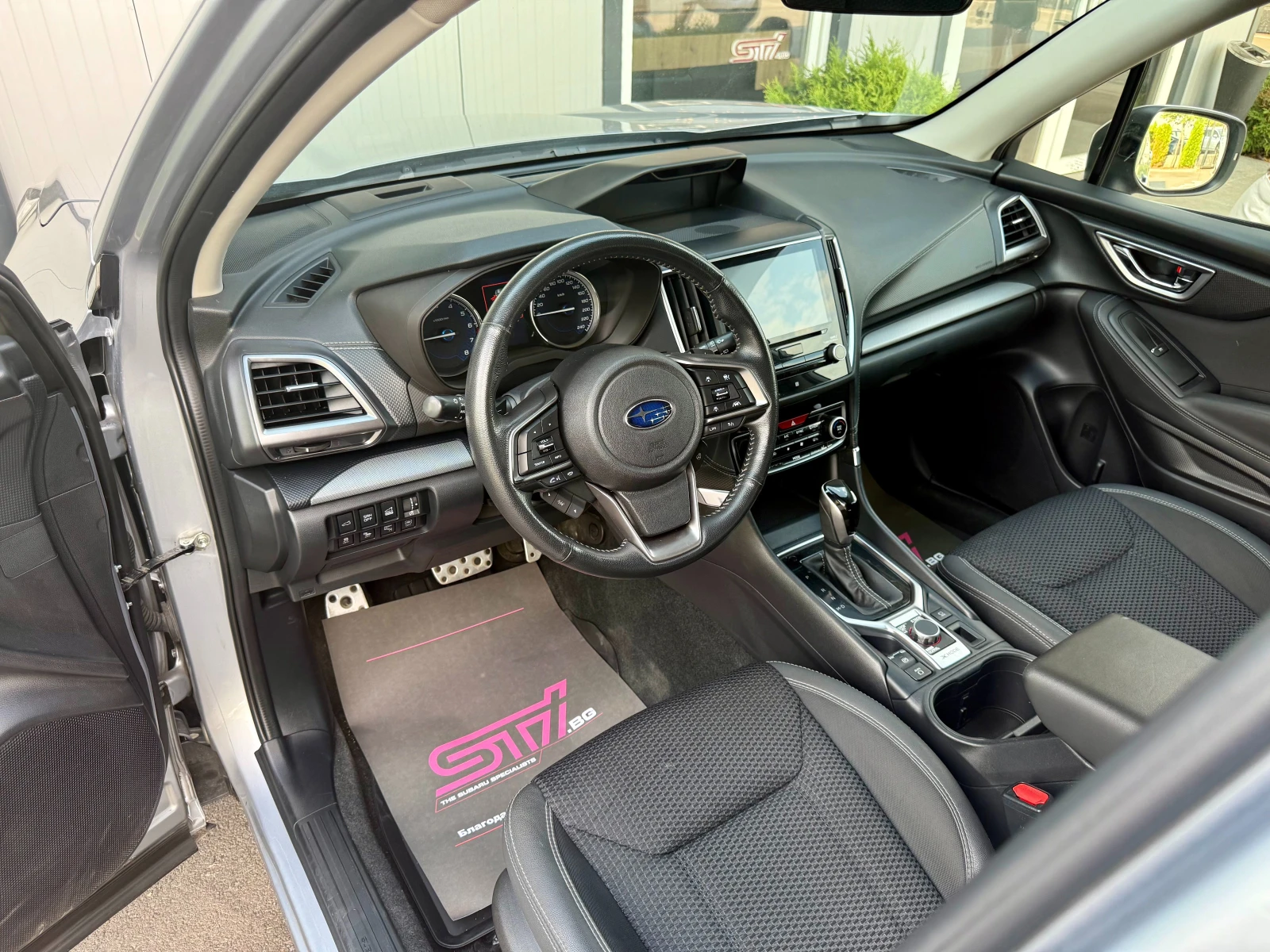 Subaru Forester E-Boxer, Европейски - изображение 9