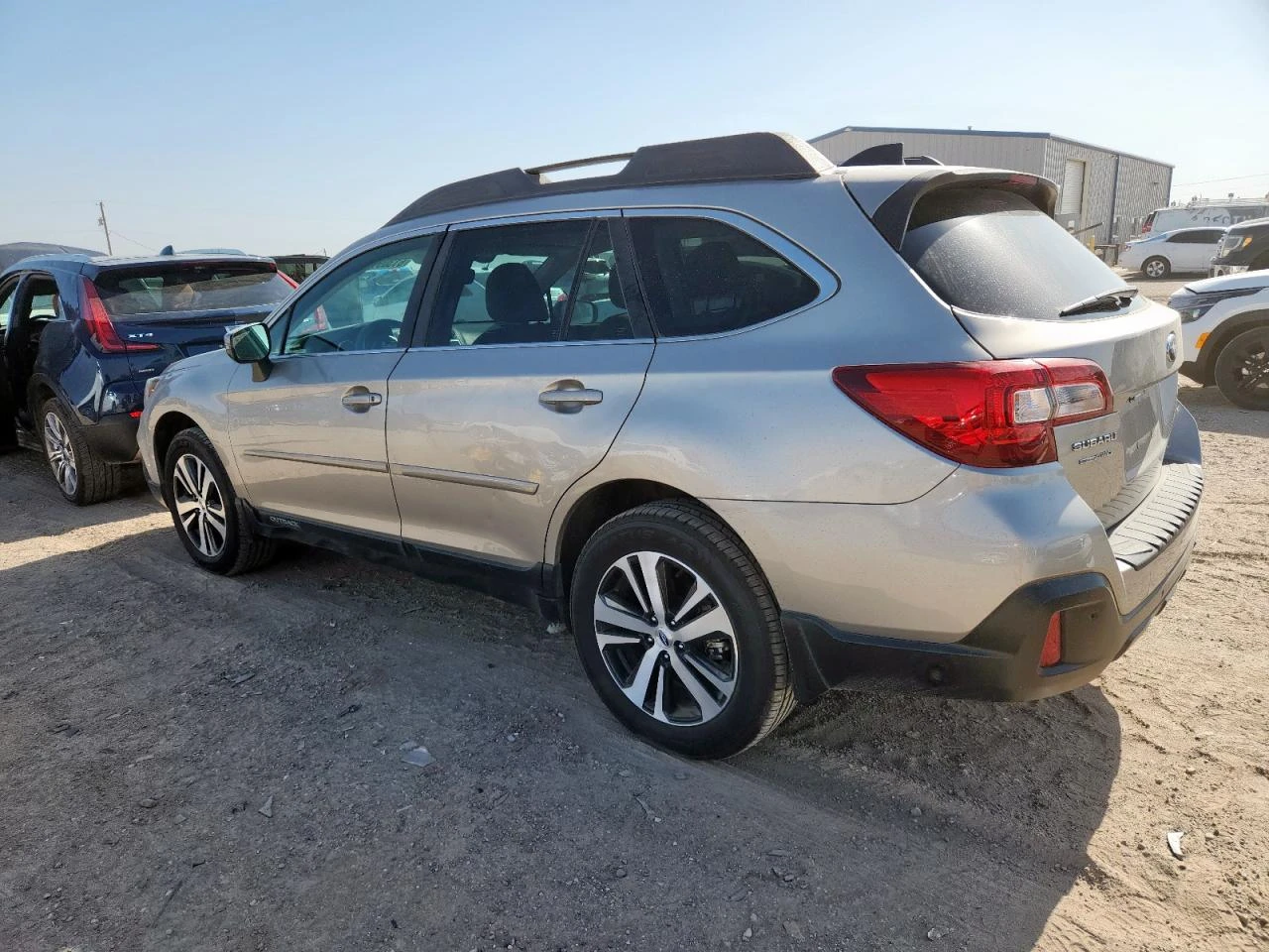 Subaru Outback  - изображение 10