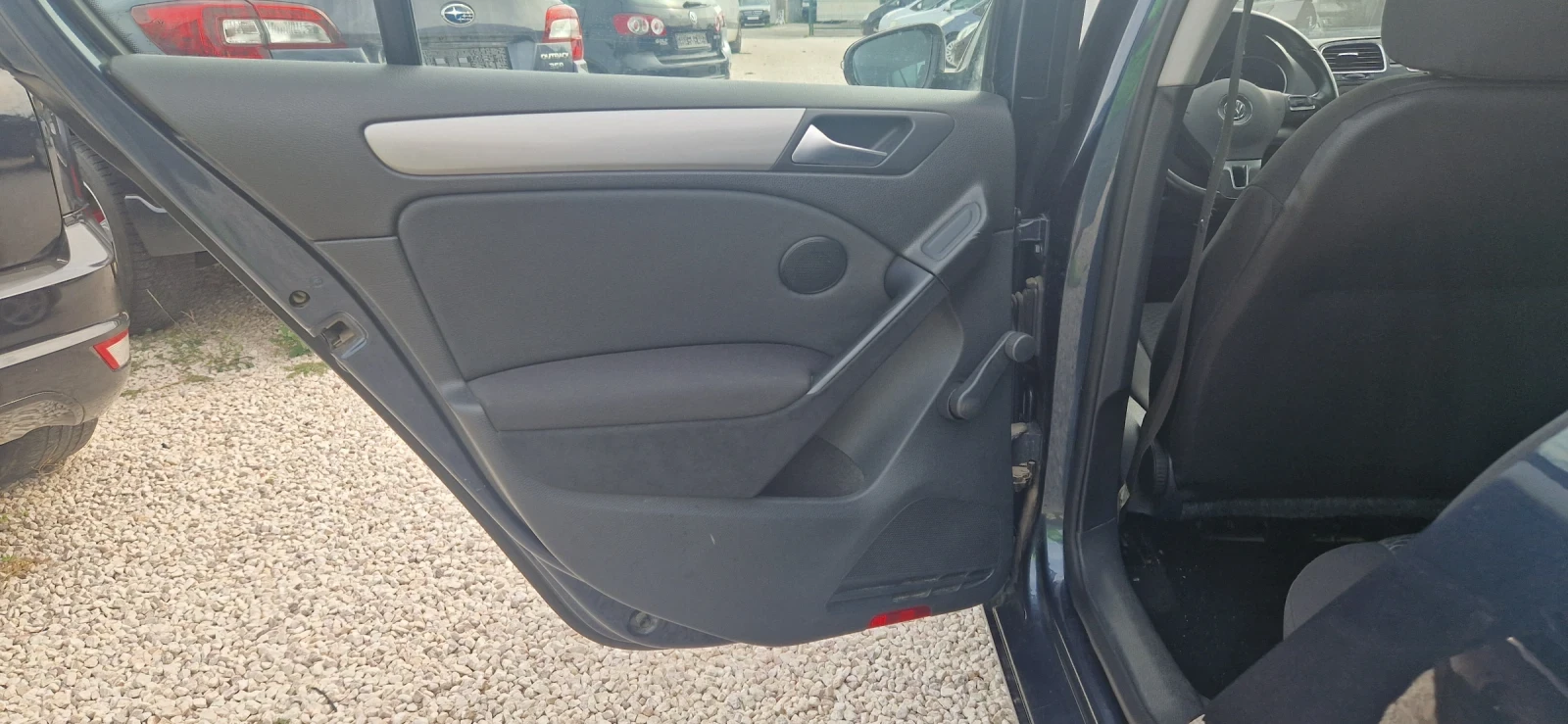 VW Golf 6-2.0 tdi-110 к.с.-ИТАЛИЯ | Mobile.bg — изображение 15