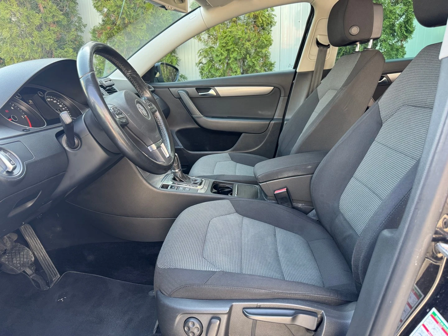 VW Passat Comfortline 2.0TDI BMT - изображение 5