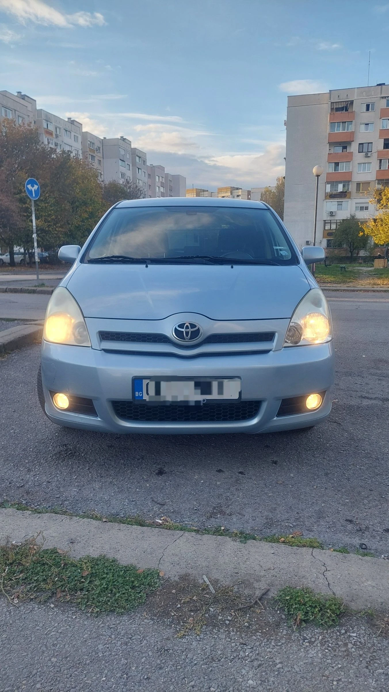 Toyota Corolla verso 1.8 VVTI | Mobile.bg � ����������� 2