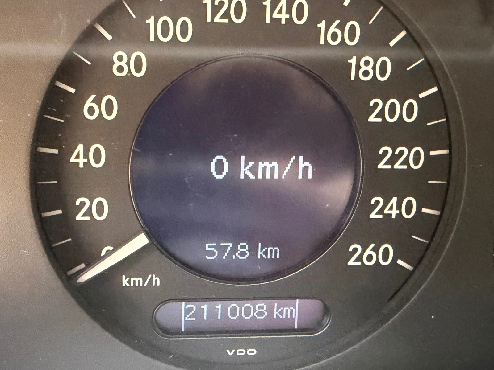 Mercedes-Benz E 200 | Mobile.bg � ����������� 11