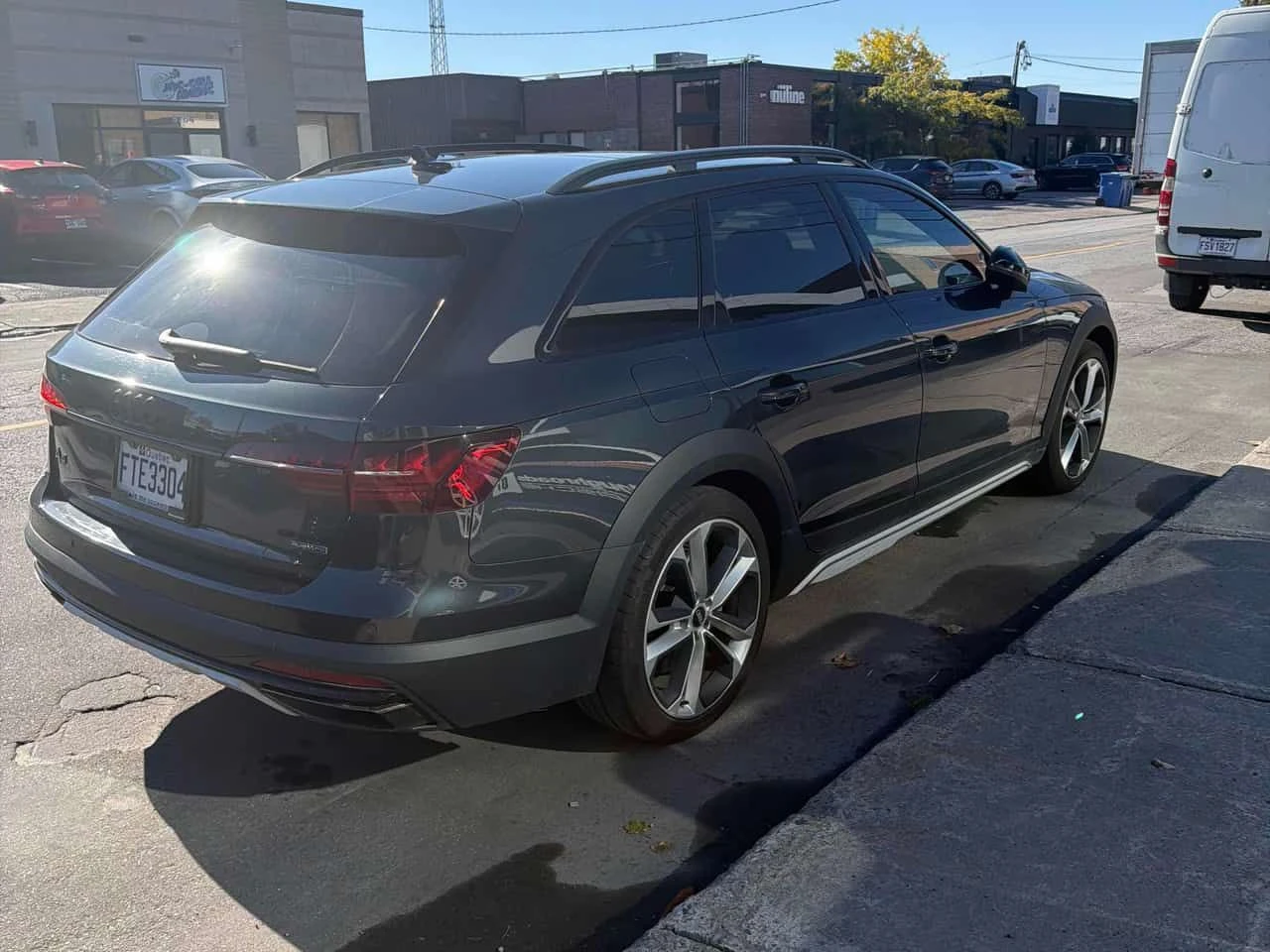 Audi A4 Allroad * Progressiv * CARFAX * ПАНОРАМА * KEYLESS *  - изображение 3