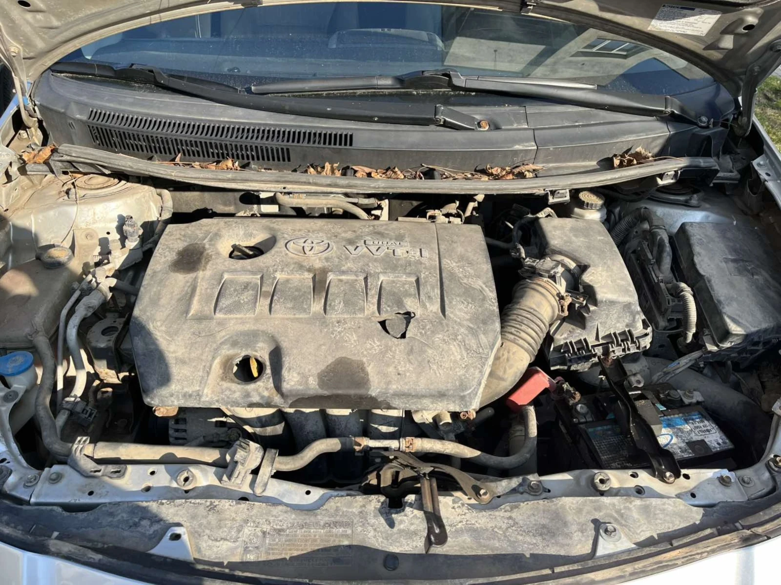 Toyota Auris, снимка 4 - Автомобили и джипове - 53921637