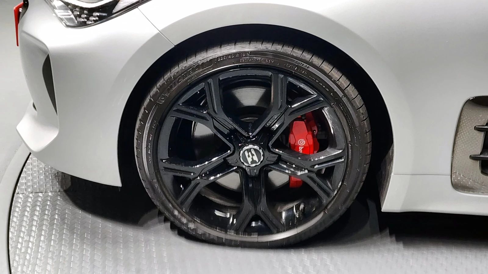 Kia Stinger 3.3T 2WD GT autogeorge.com, снимка 5 - Автомобили и джипове - 54119738