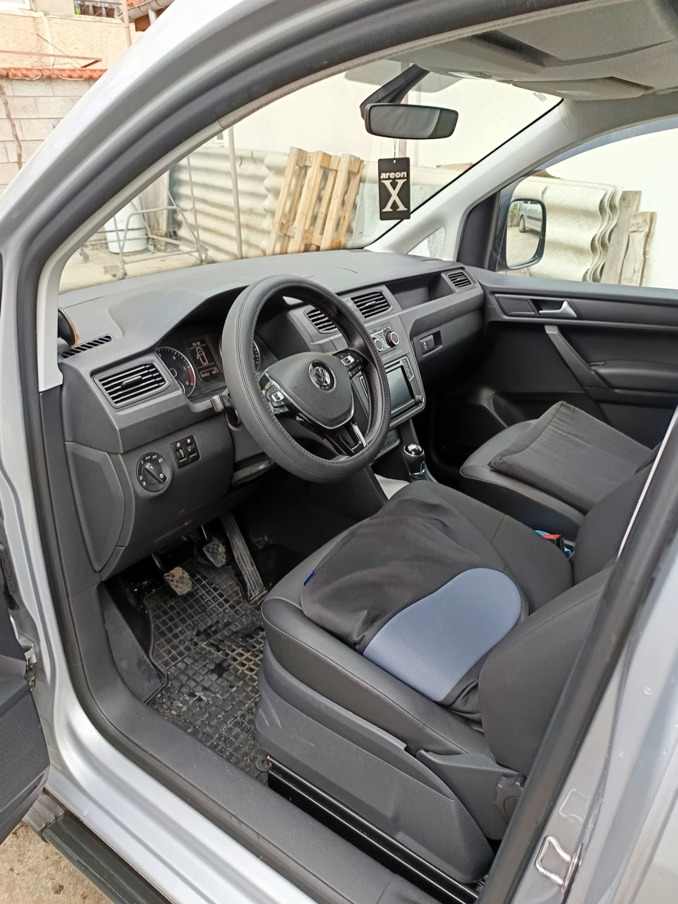 VW Caddy, снимка 6 - Автомобили и джипове - 54948422