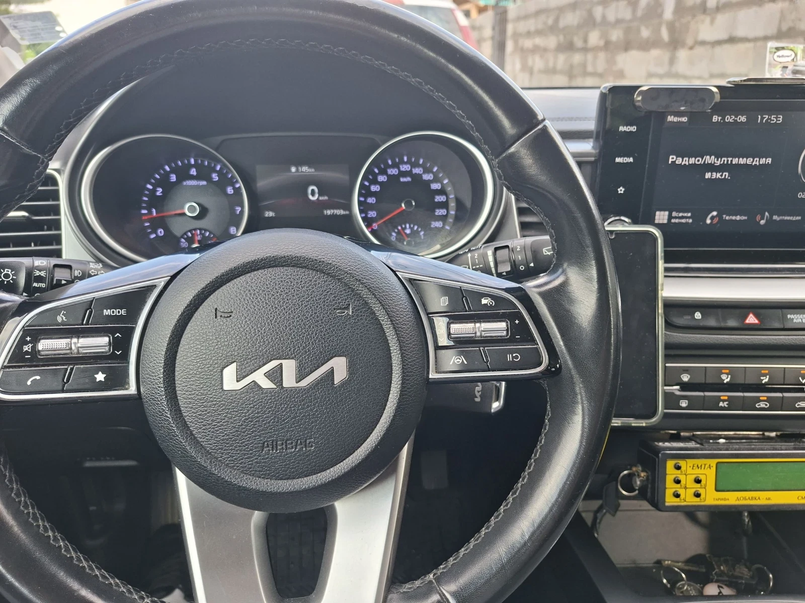 Kia Ceed Газ/бензин , снимка 4 - Автомобили и джипове - 54621755