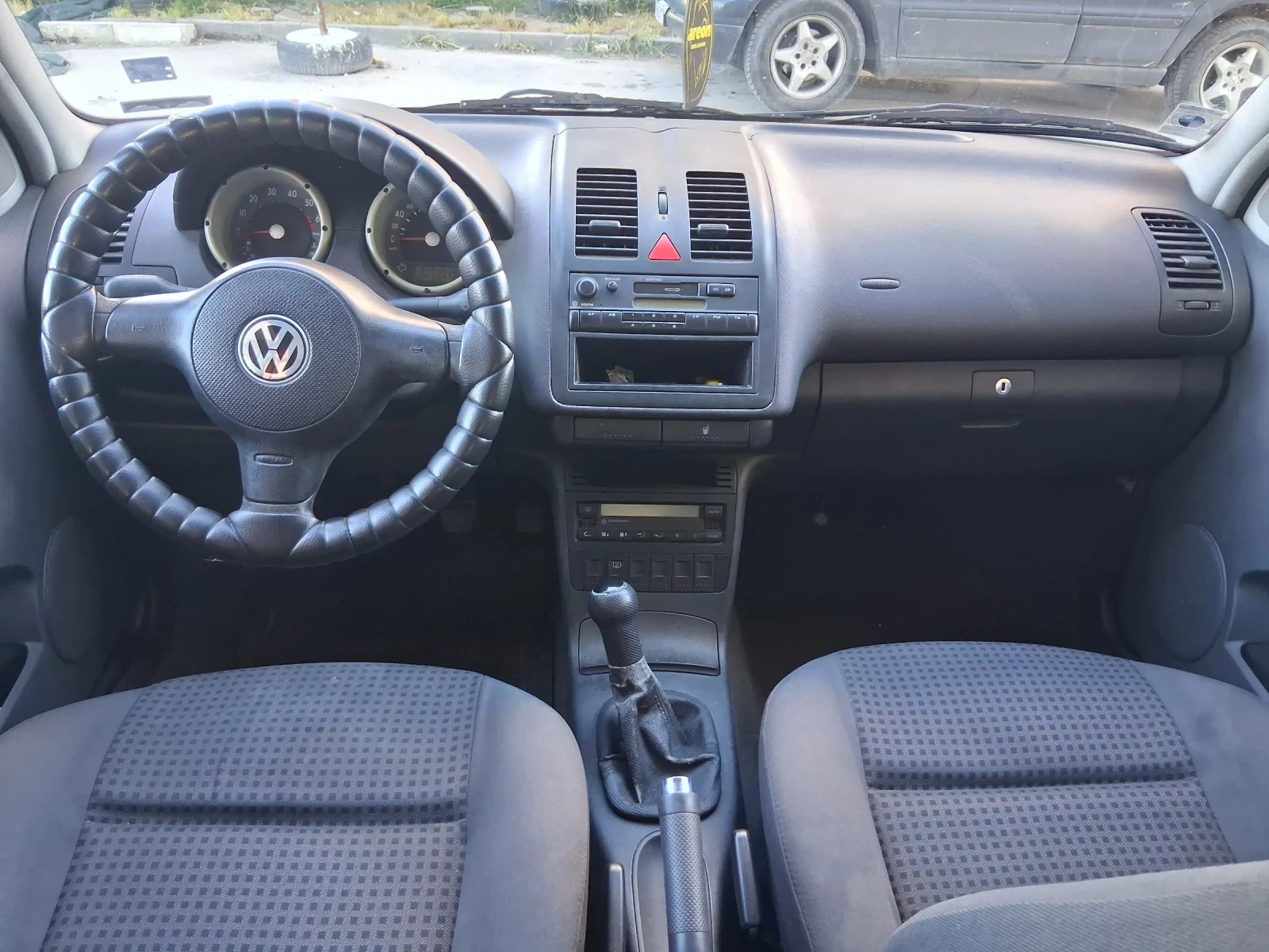 VW Polo 1.4 MPI Бензин, снимка 9 - Автомобили и джипове - 54724613