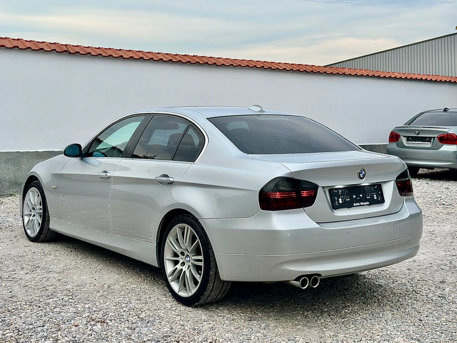 BMW 330 231/НАВИГАЦИЯ/НА ЗАДНО, снимка 3 - Автомобили и джипове - 54874375