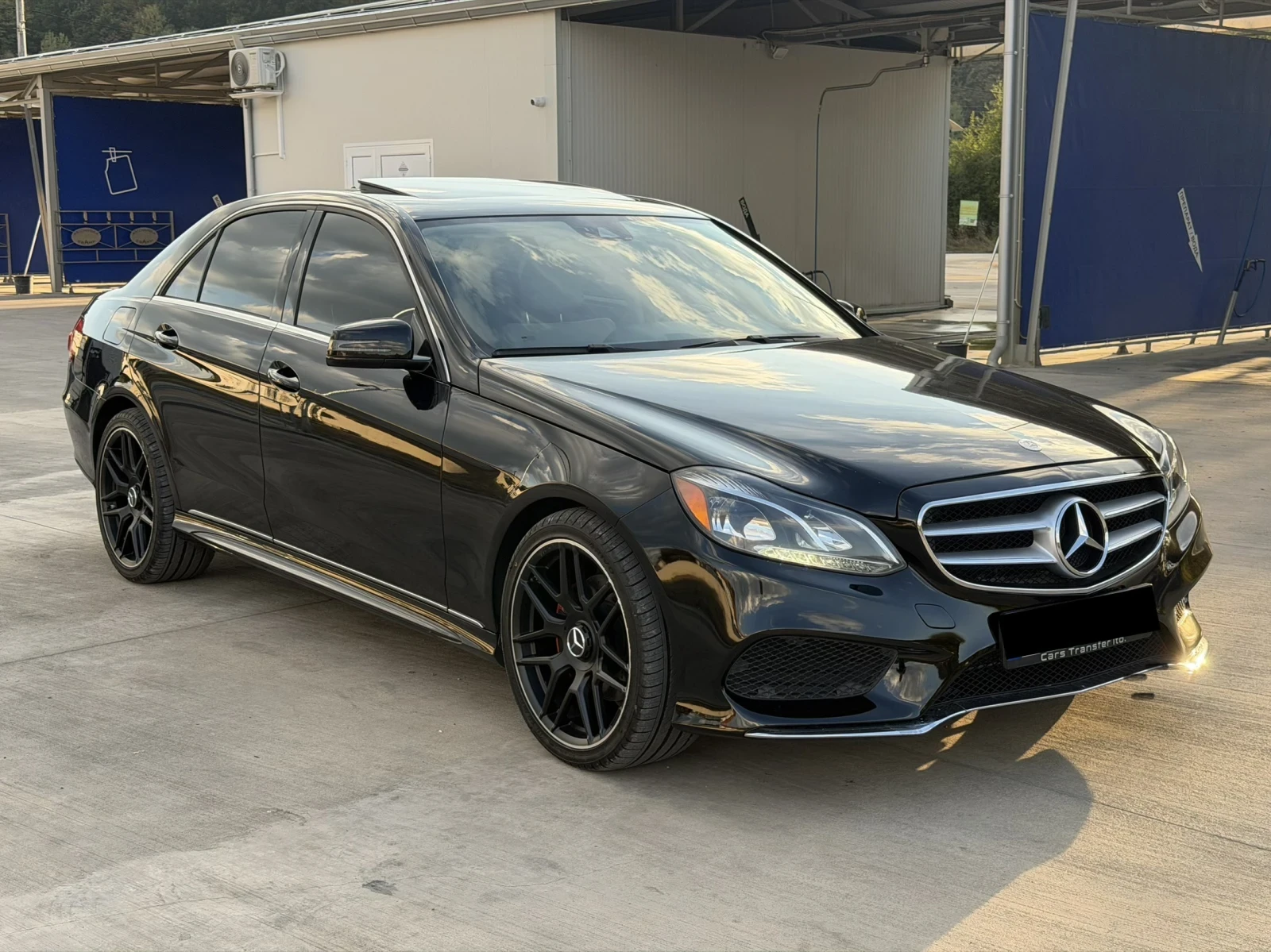 Mercedes-Benz E 350 4 MATIC* AMG line* FULL LED, снимка 2 - Автомобили и джипове - 56171145