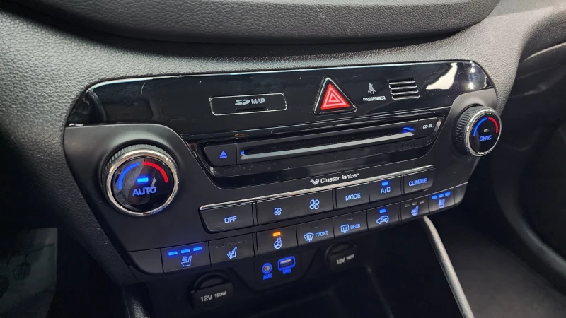 Hyundai Tucson 2.0 2WD PREMIUM autogeorge.com, снимка 16 - Автомобили и джипове - 51903297