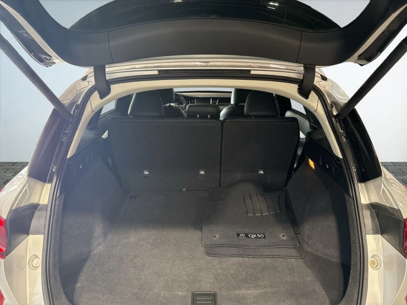 Infiniti QX50 Luxe AWD* АвтоКредит* (ЦЕНА ДО БЪЛГАРИЯ), снимка 14 - Автомобили и джипове - 53263862