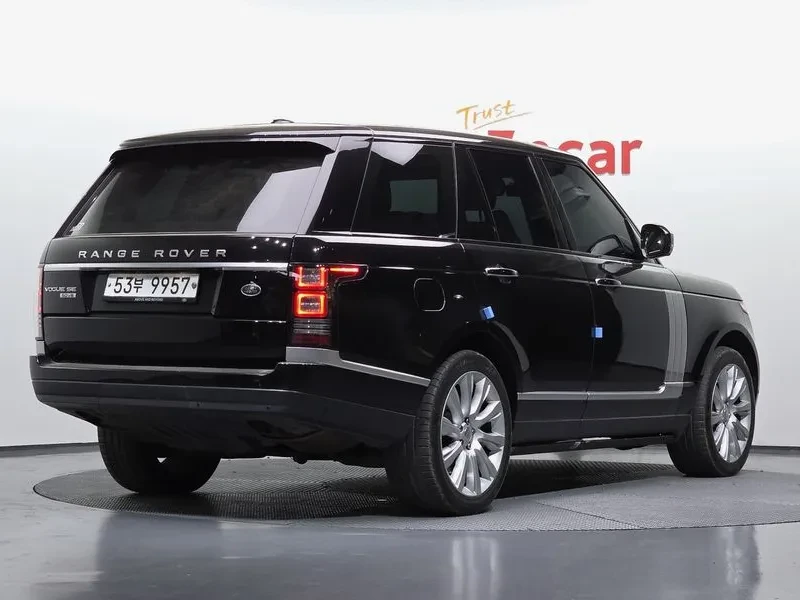 Land Rover Range rover 4.4, снимка 2 - Автомобили и джипове - 54504282
